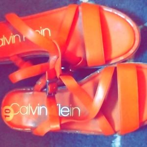 Platform sandals and flat strapped sandals